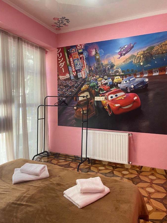 Hotel Saburtalo Roni Тбілісі Екстер'єр фото